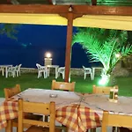 Apartman Kavos Psarou & *