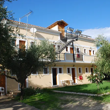 Apartman Kavos Psarou &