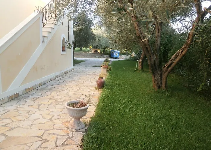 Kavos Psarou &